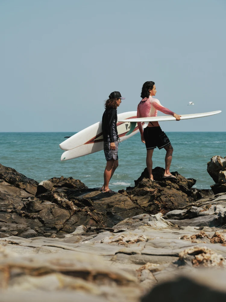 CHILLHANG Coastal Rush Rash Guard - Men's - Image 10