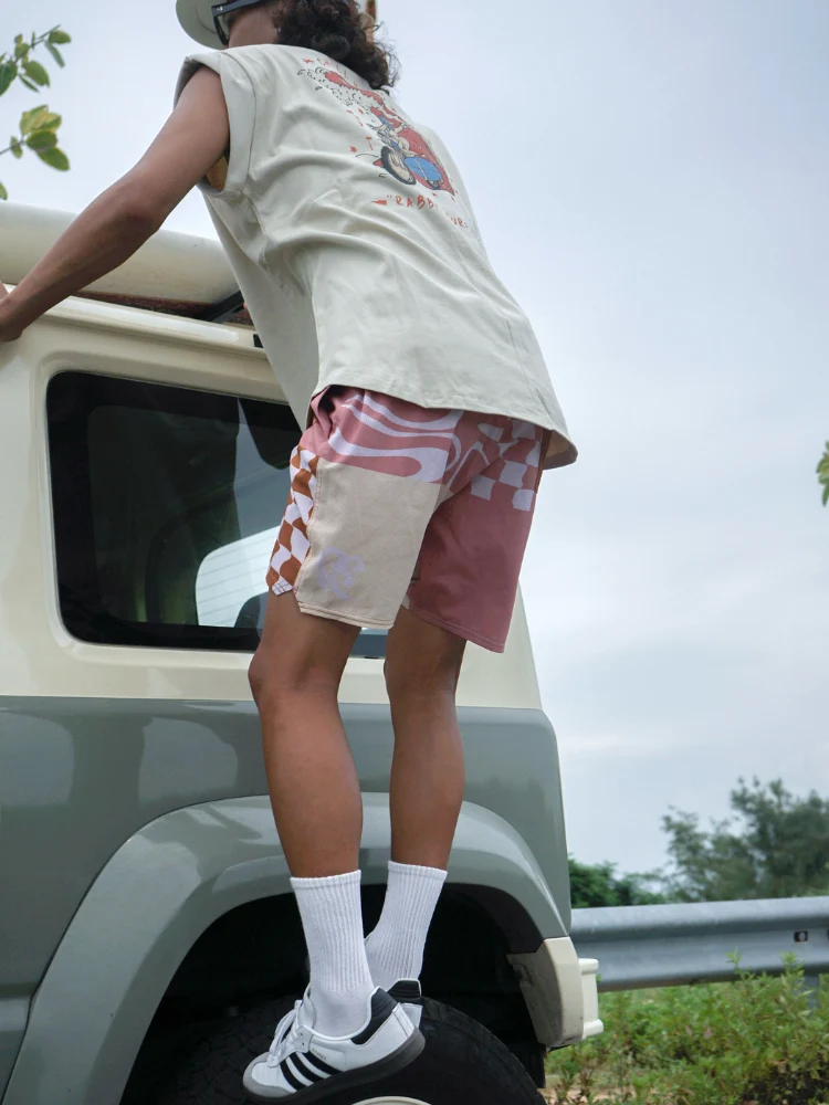 CHILLHANG Retro Wave Plaid Board Shorts - Men's