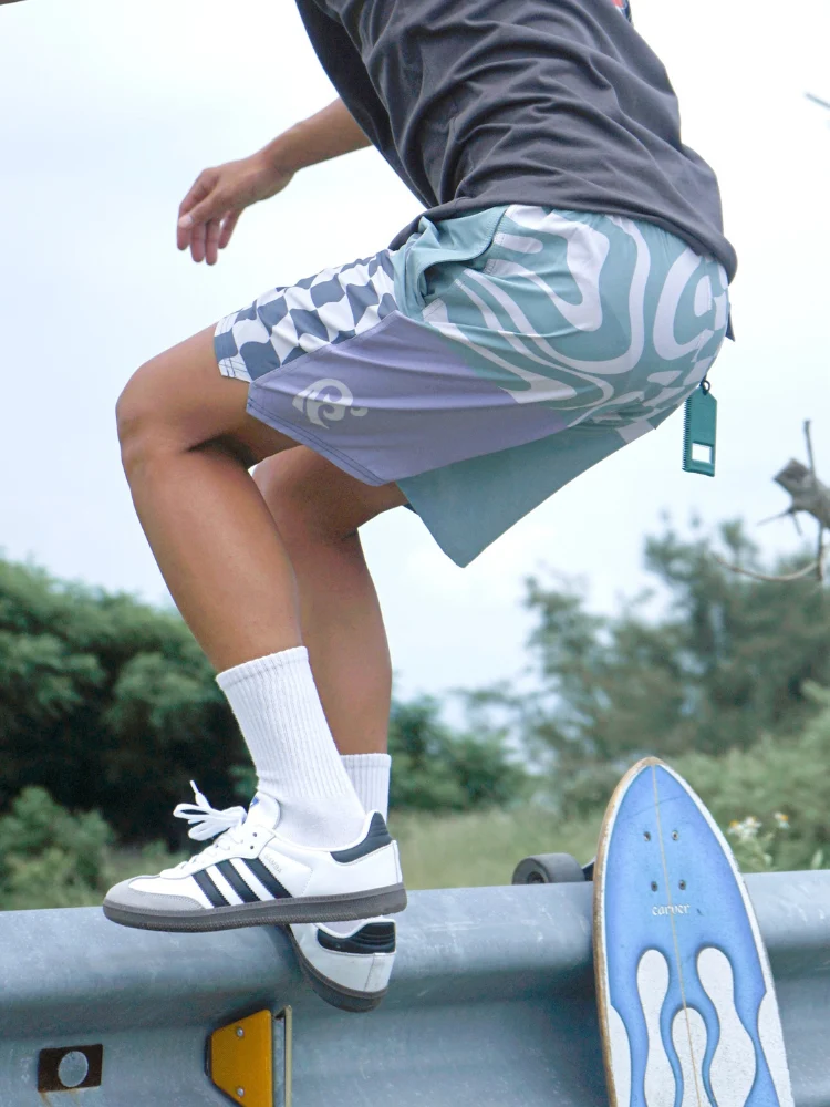 CHILLHANG Retro Wave Plaid Board Shorts - Men's - Image 6