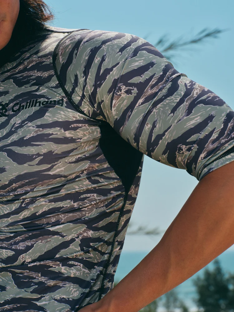 CHILLHANG WaveFlex Short Sleeve Rash Guard - Men's - Image 3