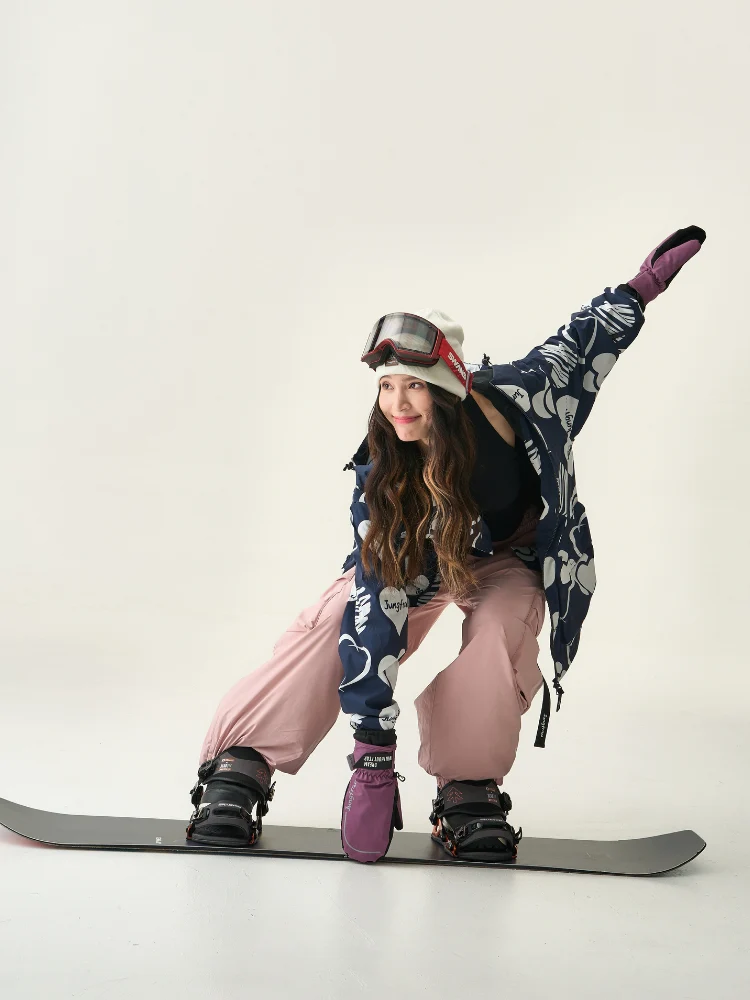 Jungfrau 2L Freestyle Baggy Snow Pants - Women's - Image 17