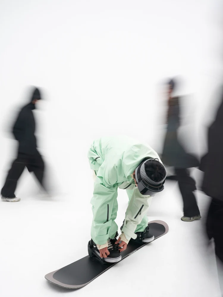 LITAN Gradient Color Mountain Snow Jacket - Men's - Image 5