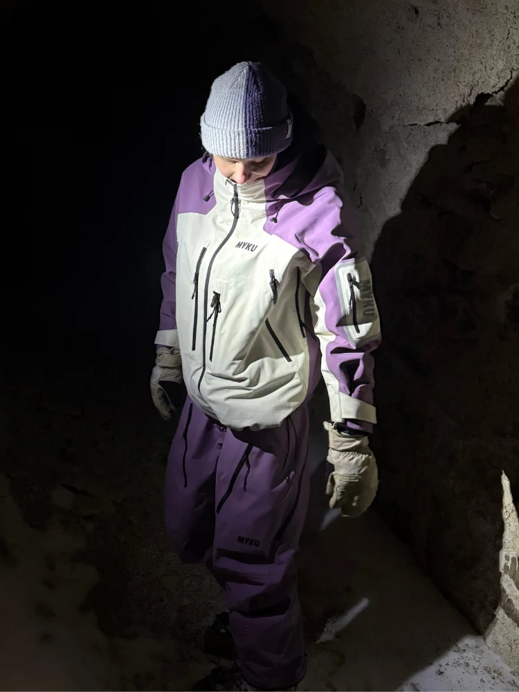 MYKU Glow 3L Shell Snow Bibs - Unisex - Image 6