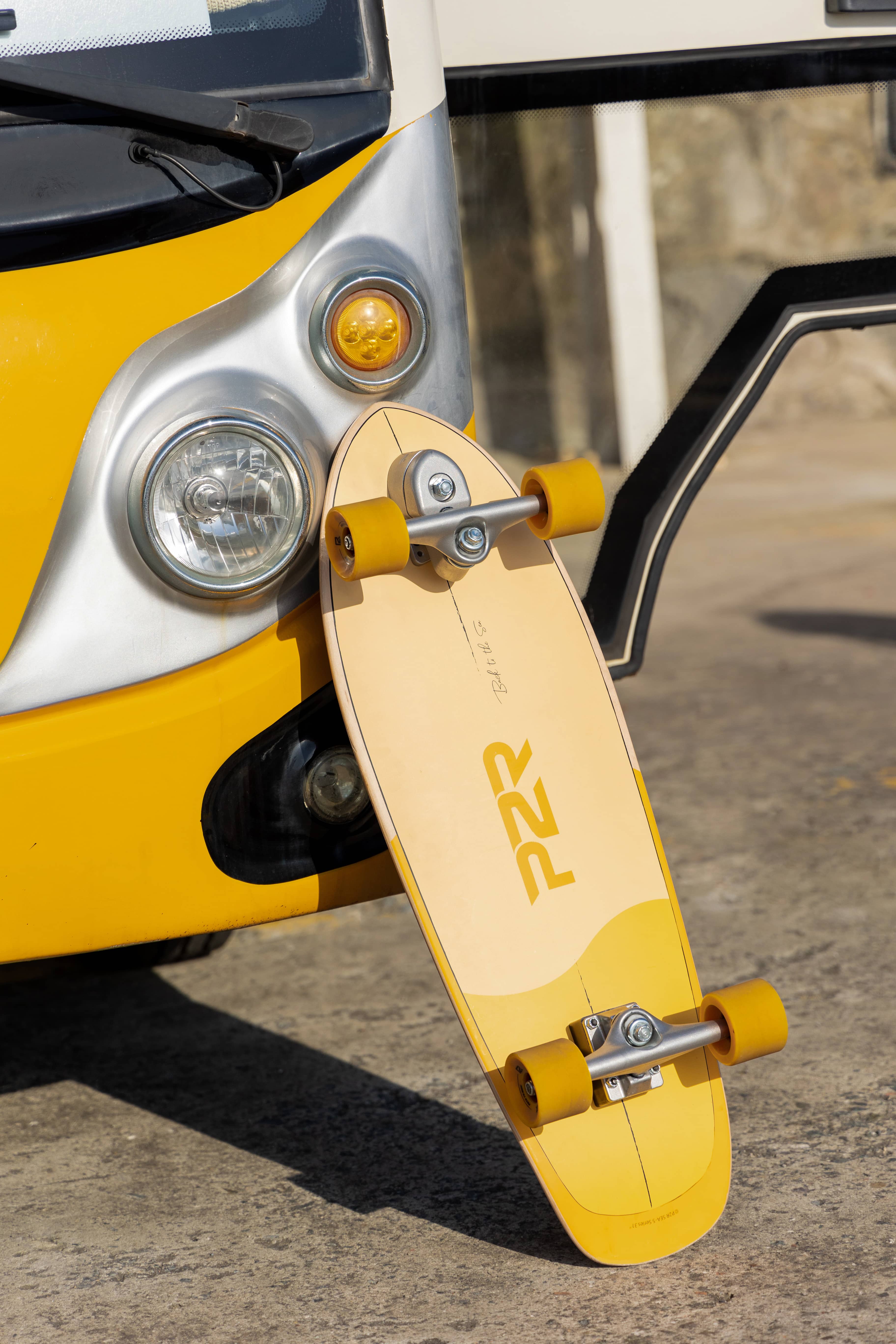 P2R SEA-5 Surf Skateboard with Carving Truck - Image 7