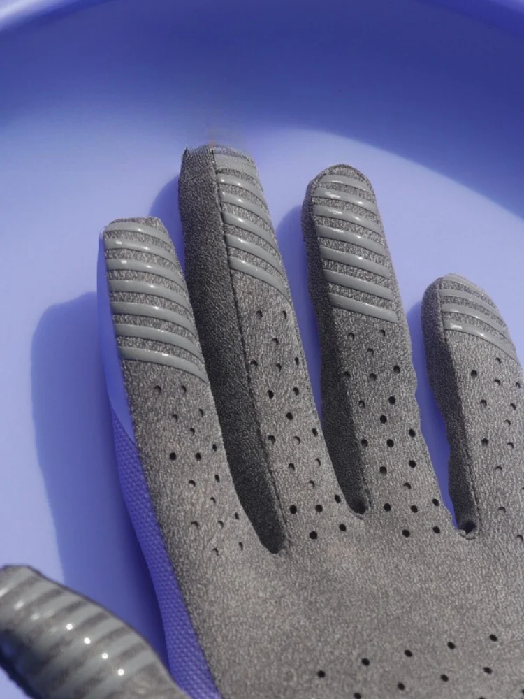 P2R Sports Flying Disc Gloves - Image 5