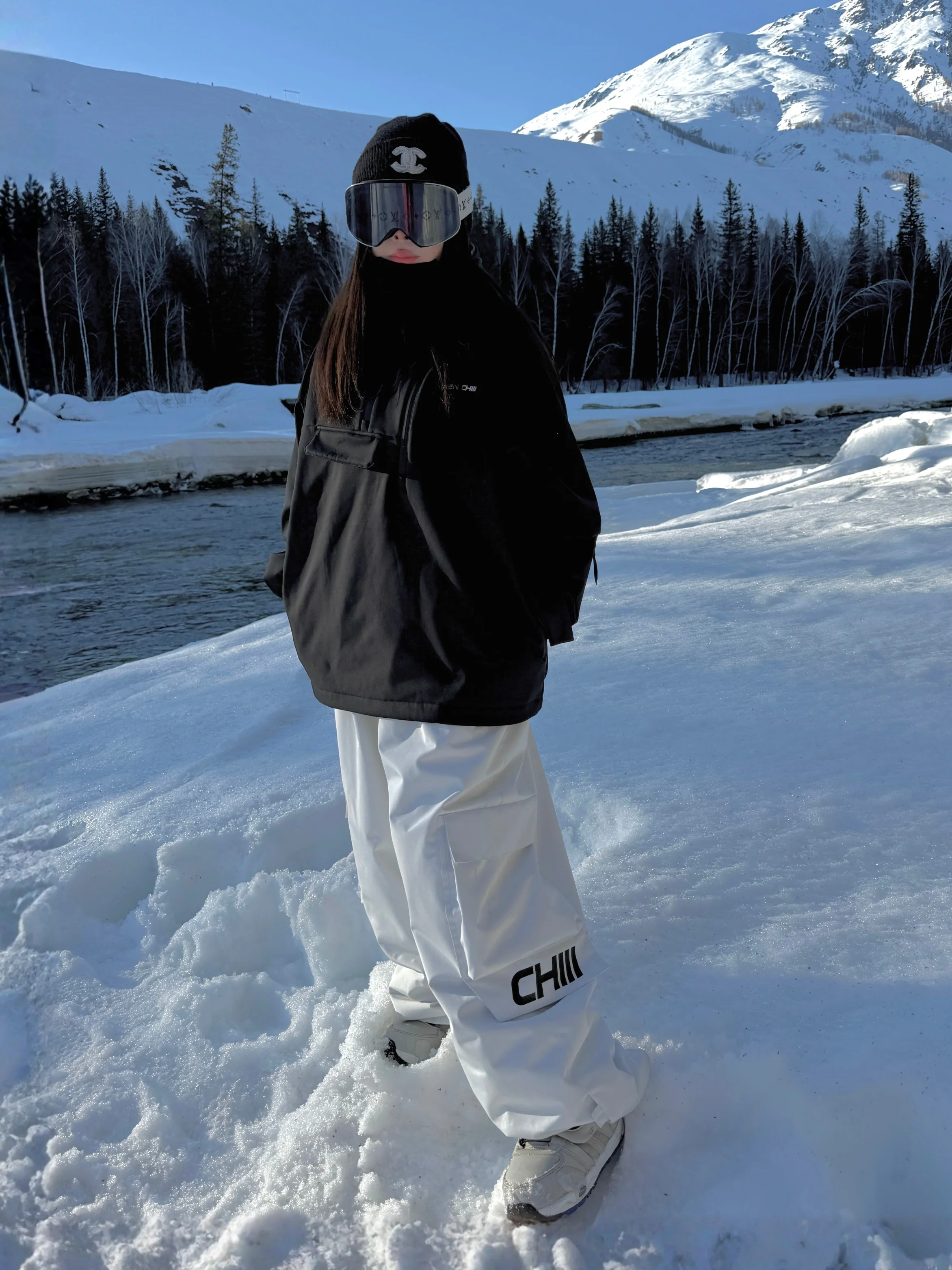 Renchill 3L Oversized Cargo Snow Pants - Unisex - Image 3