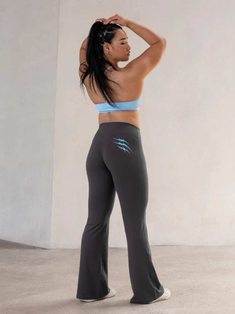 Repmento Flared Active Leggings - Women's - Image 6