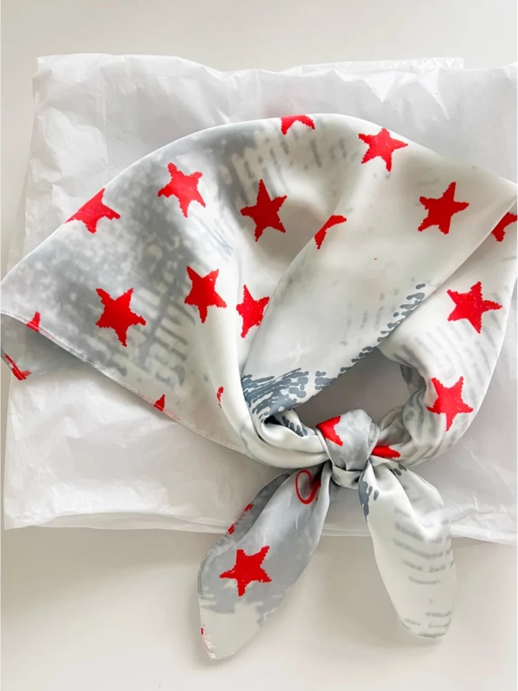 Something Needs LoomMuse Bandana - Image 7