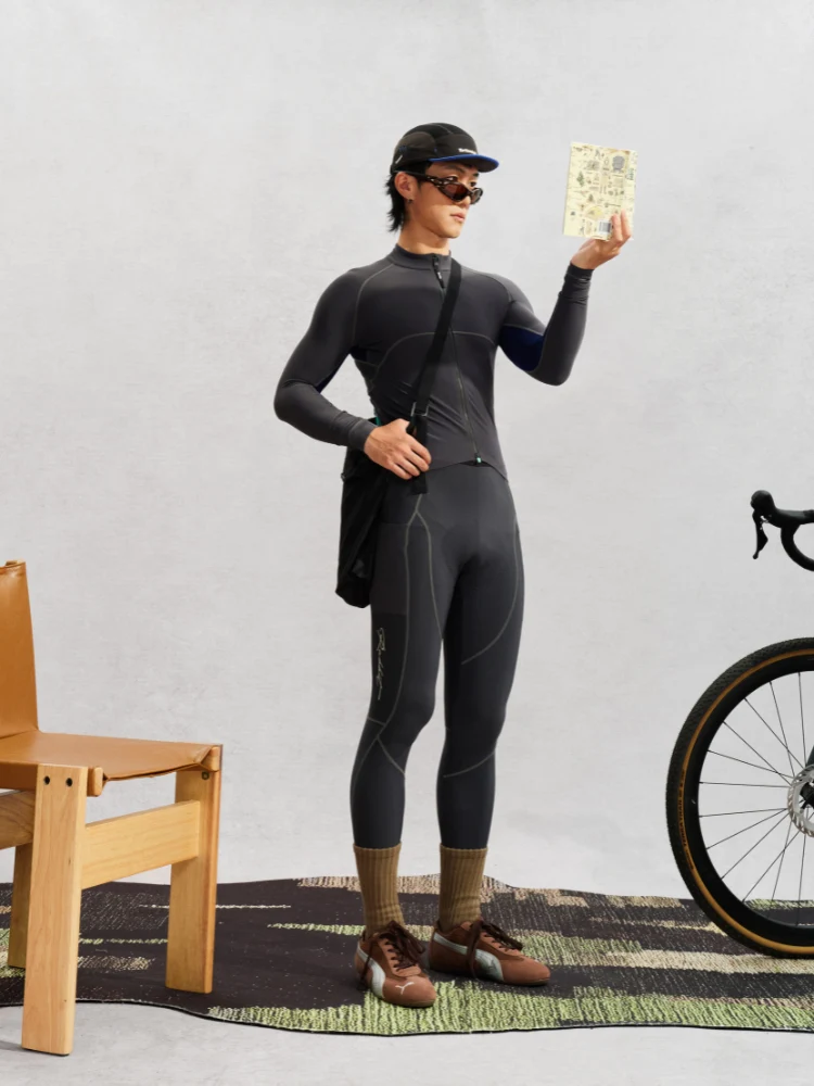 TurtleRabbit AeroTherm Cycling Jersey – Men’s - Image 10