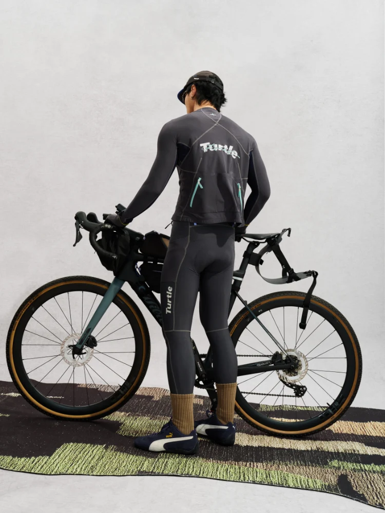 TurtleRabbit AeroTherm Cycling Jersey – Men’s - Image 11