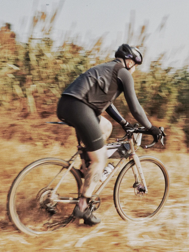 TurtleRabbit AeroTherm Cycling Jersey – Men’s - Image 3