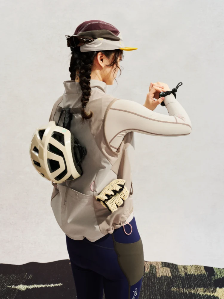 TurtleRabbit Lightweight Windproof Vest – Unisex - Image 9